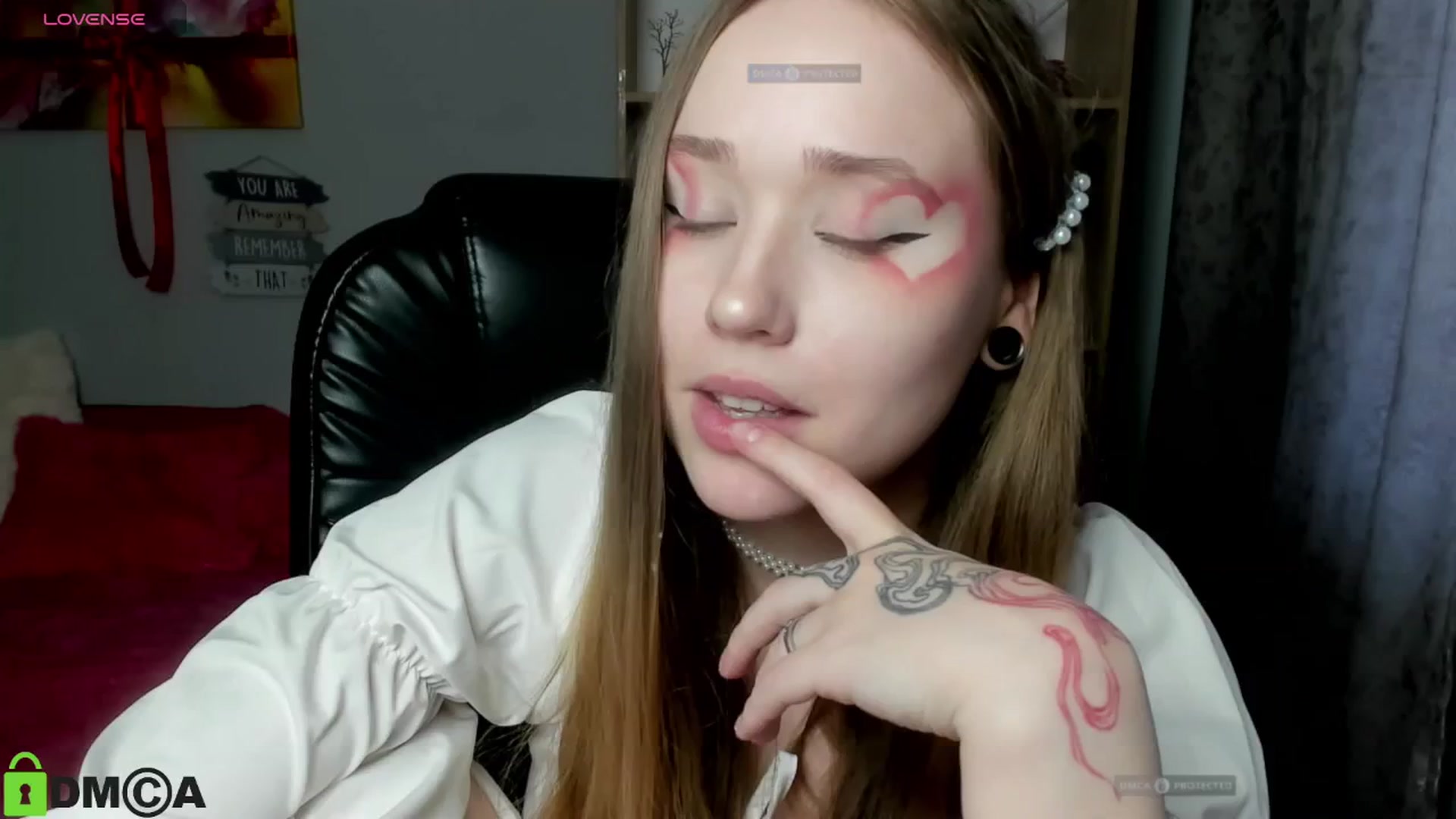 Gallery image thumbnail from DanaShine's myfreecams stream on, 02/14/2026, 12:15 image 3 of 20