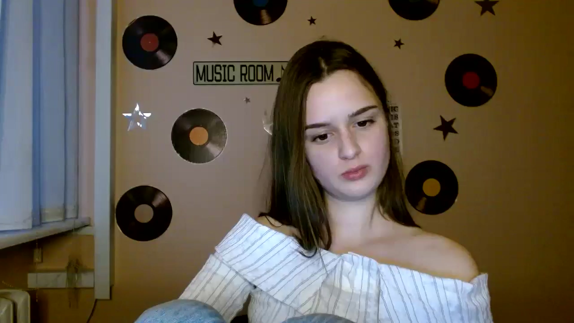 Gallery image thumbnail from Dana_Cute's myfreecams stream on, 10/19/2025, 15:36 image 8 of 20