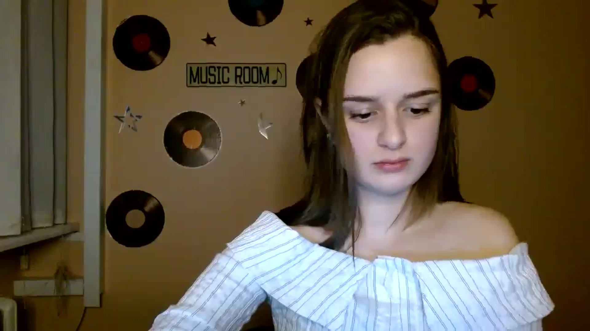 Gallery image thumbnail from Dana_Cute's myfreecams stream on, 10/19/2025, 15:36 image 16 of 20