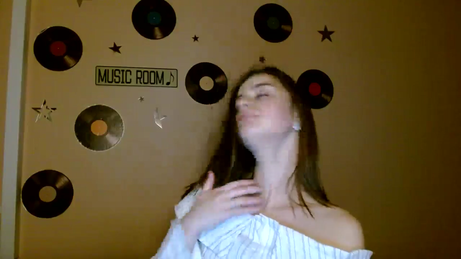 Gallery image thumbnail from Dana_Cute's myfreecams stream on, 10/19/2025, 15:51 image 15 of 20