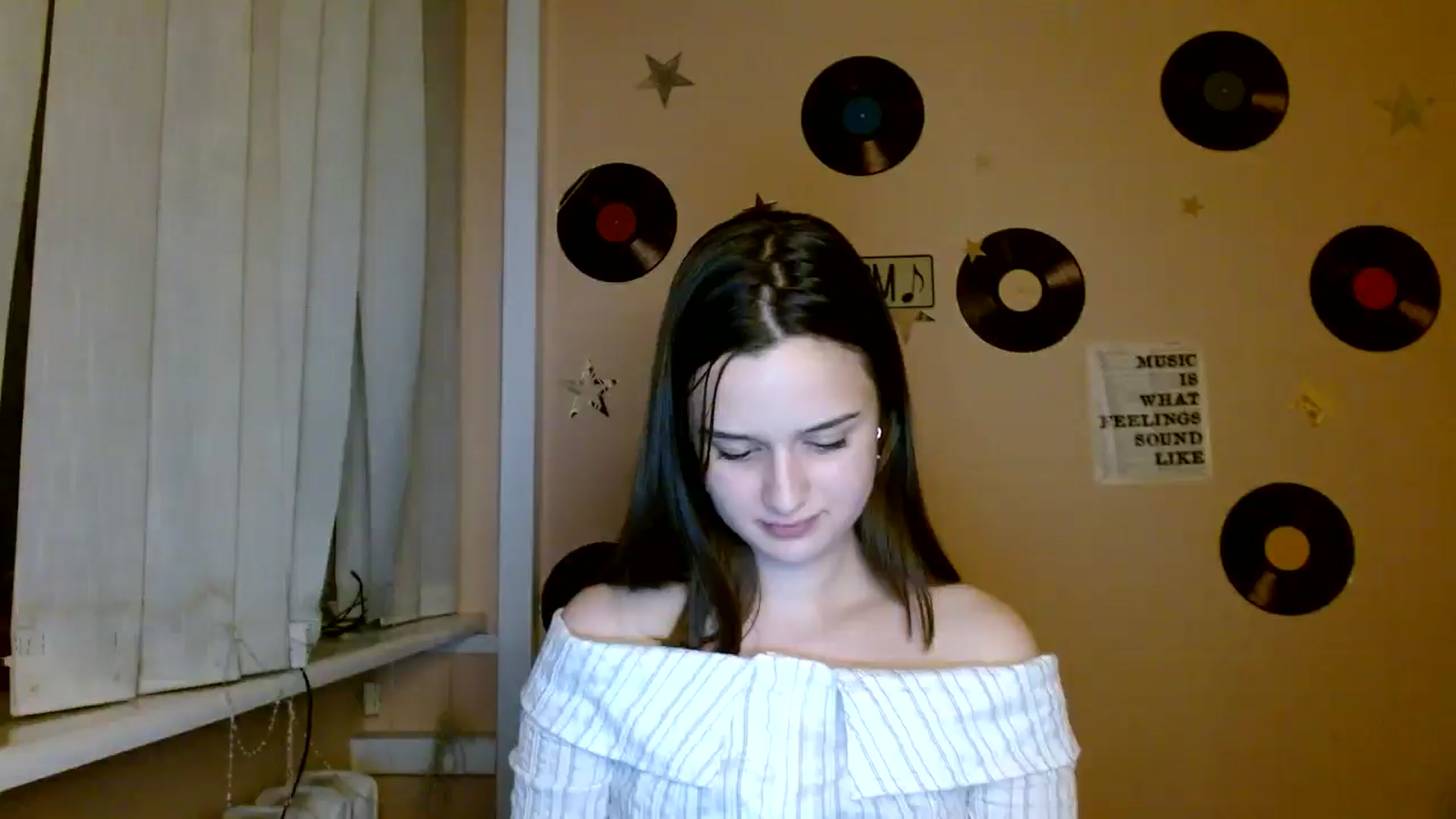 Gallery image thumbnail from Dana_Cute's myfreecams stream on, 11/26/2025, 19:03 image 8 of 20