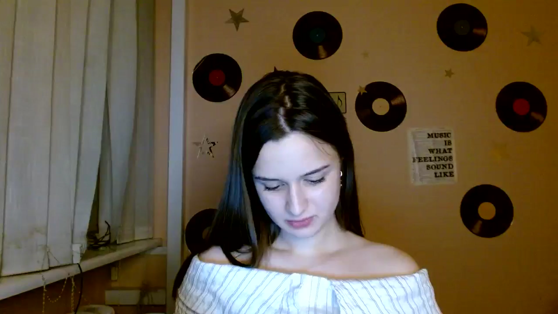 Gallery image thumbnail from Dana_Cute's myfreecams stream on, 11/26/2025, 19:03 image 17 of 20