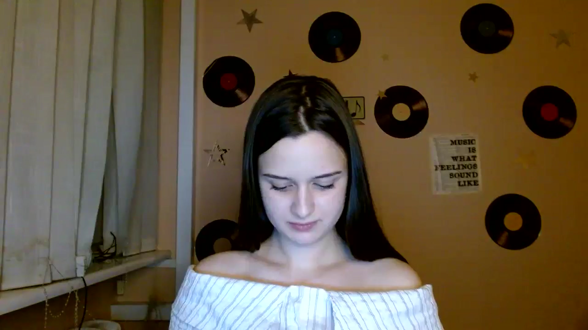 Gallery image thumbnail from Dana_Cute's myfreecams stream on, 11/26/2025, 19:03 image 14 of 20