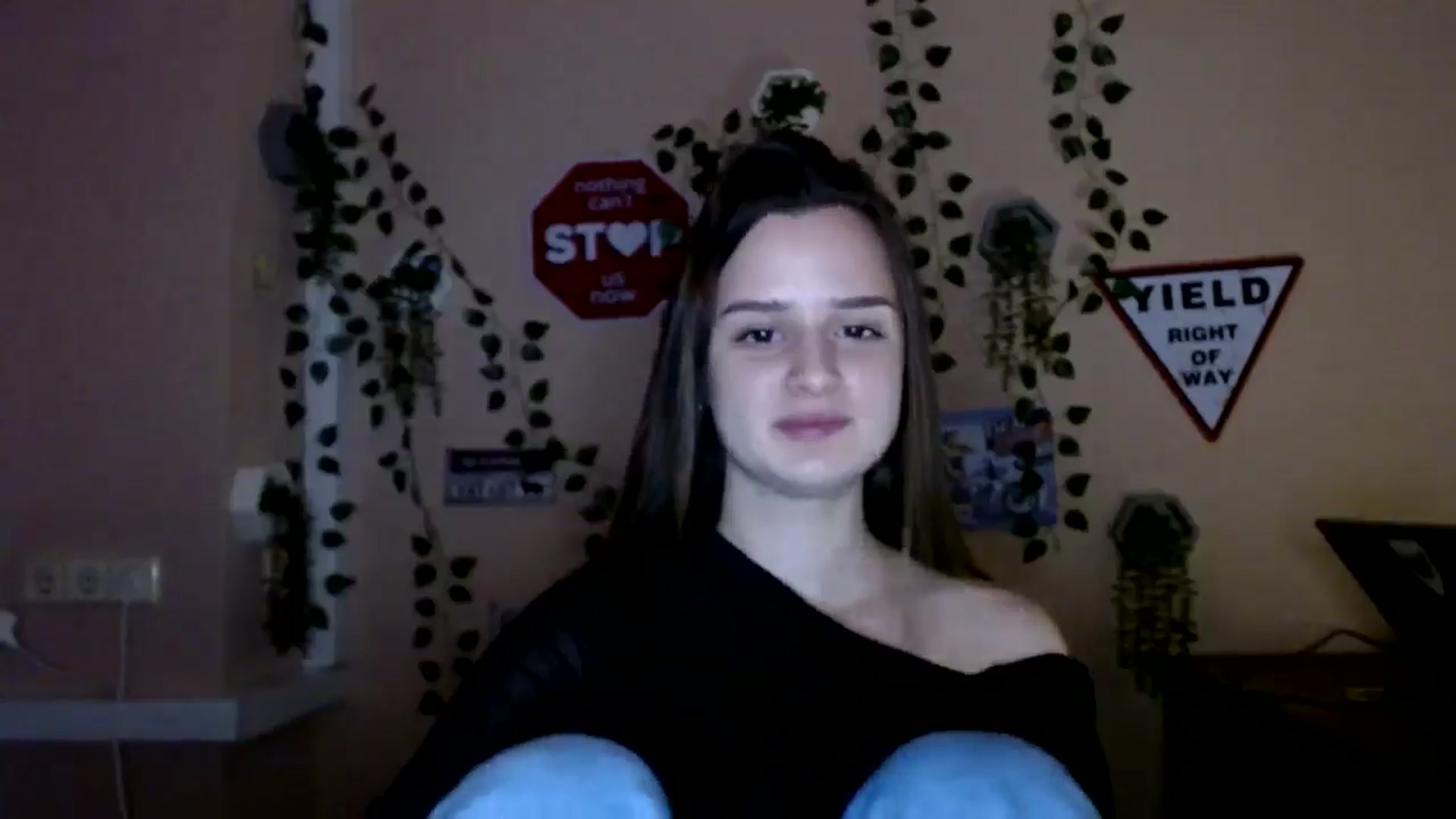 Gallery image thumbnail from Dana_Cute's myfreecams stream on, 11/27/2025, 17:56 image 12 of 20