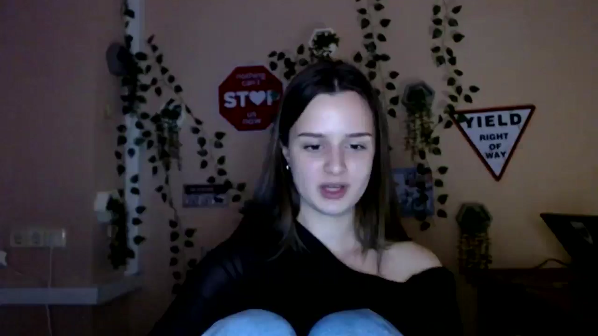 Gallery image thumbnail from Dana_Cute's myfreecams stream on, 11/27/2025, 17:56 image 13 of 20
