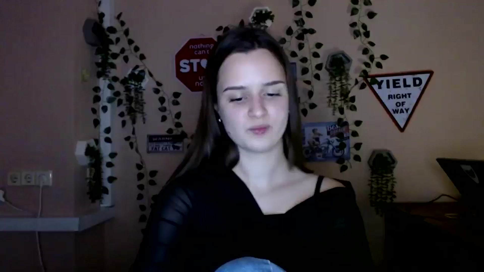 Gallery image thumbnail from Dana_Cute's myfreecams stream on, 11/27/2025, 19:41 image 5 of 20