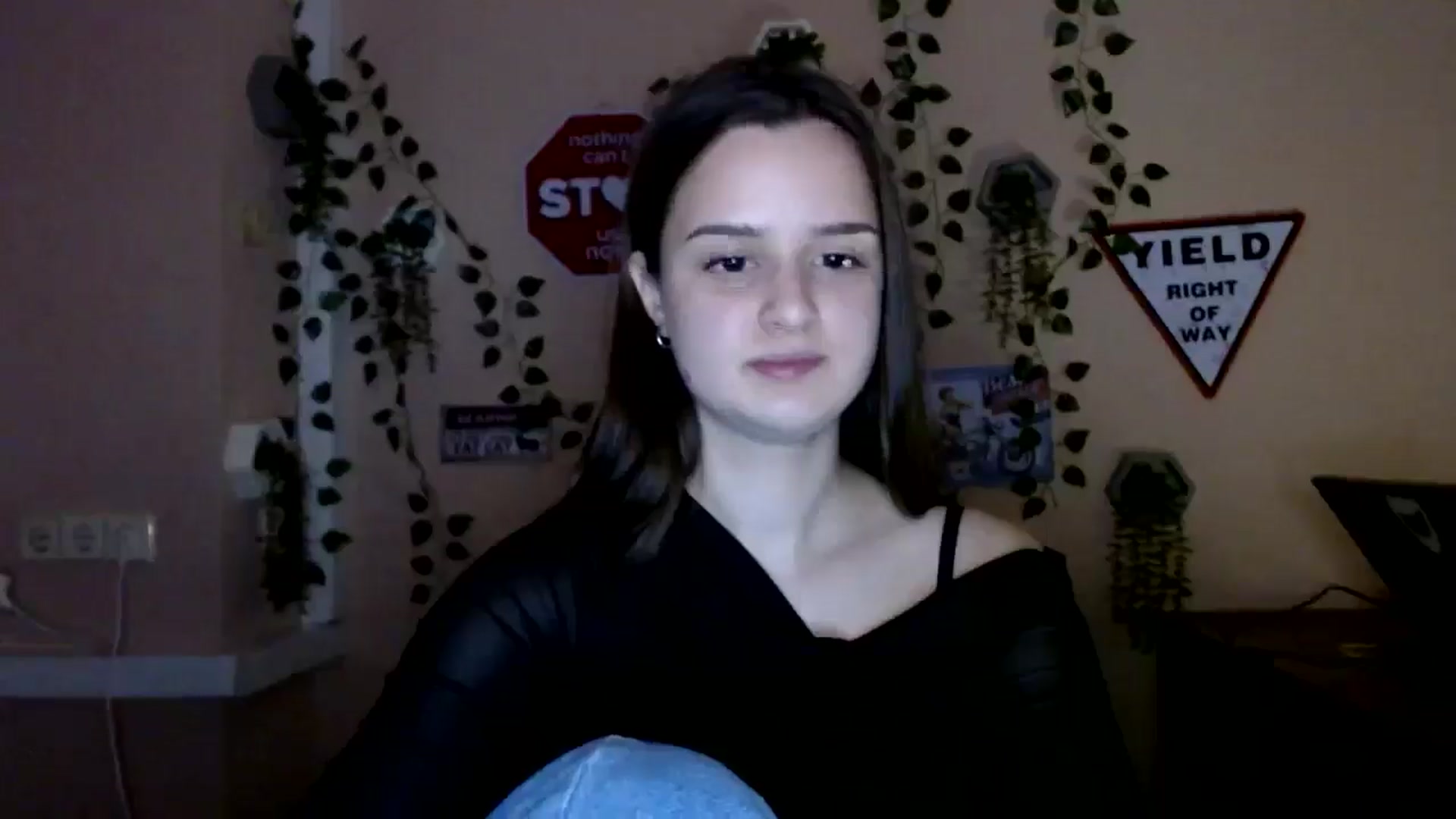 Gallery image thumbnail from Dana_Cute's myfreecams stream on, 11/27/2025, 19:41 image 18 of 20