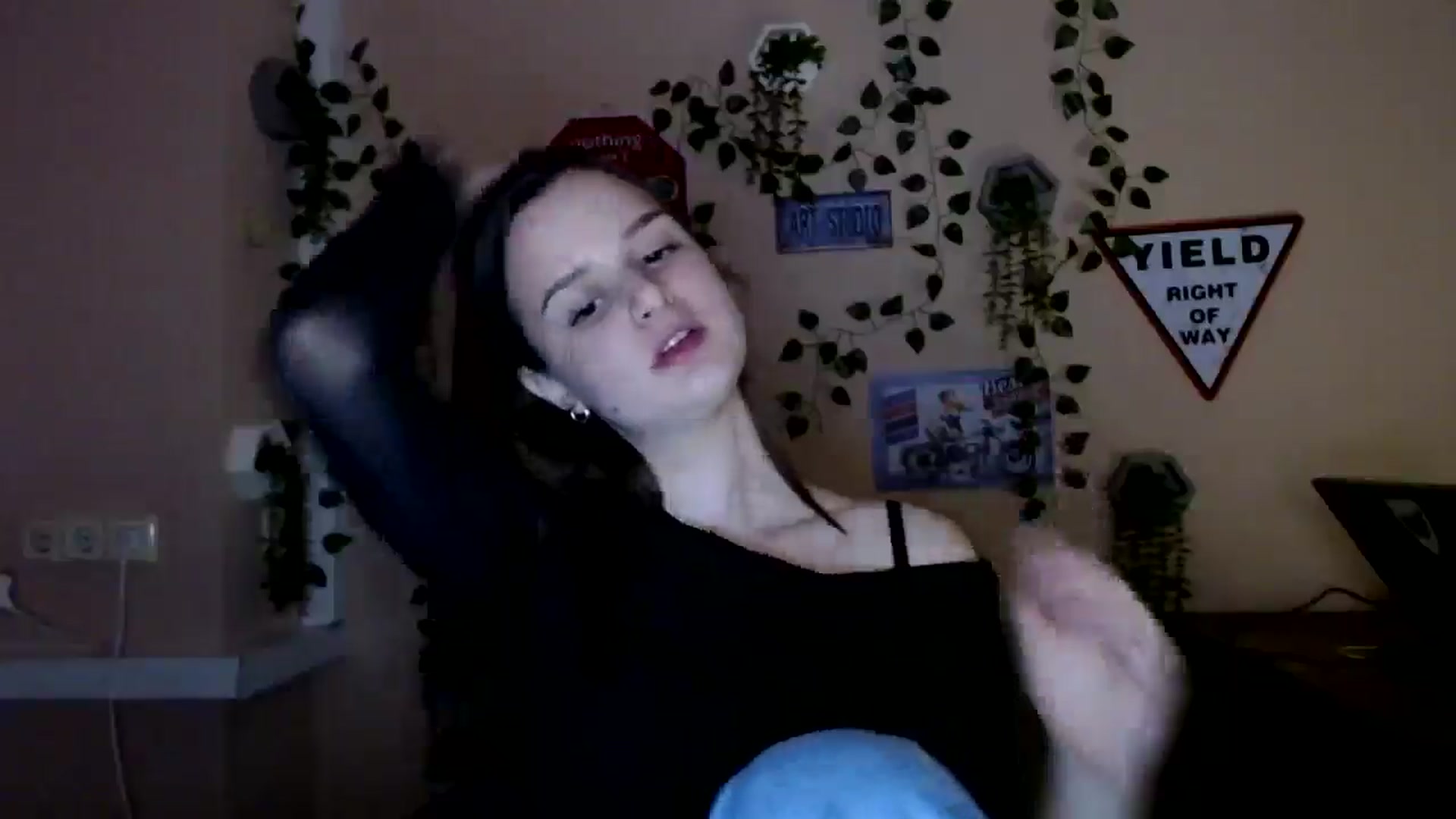 Gallery image thumbnail from Dana_Cute's myfreecams stream on, 11/27/2025, 19:41 image 6 of 20