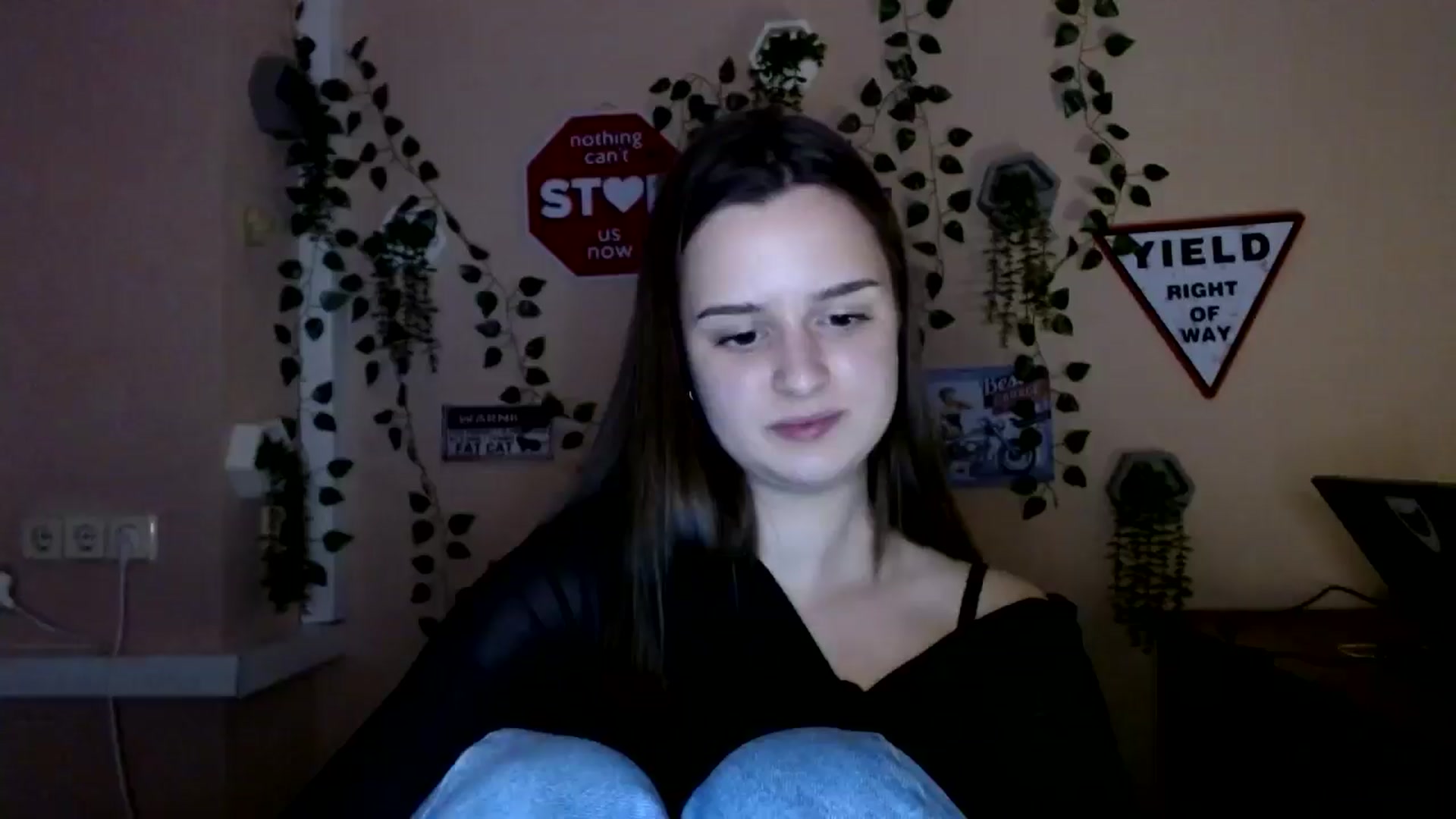 Gallery image thumbnail from Dana_Cute's myfreecams stream on, 11/27/2025, 19:41 image 13 of 20