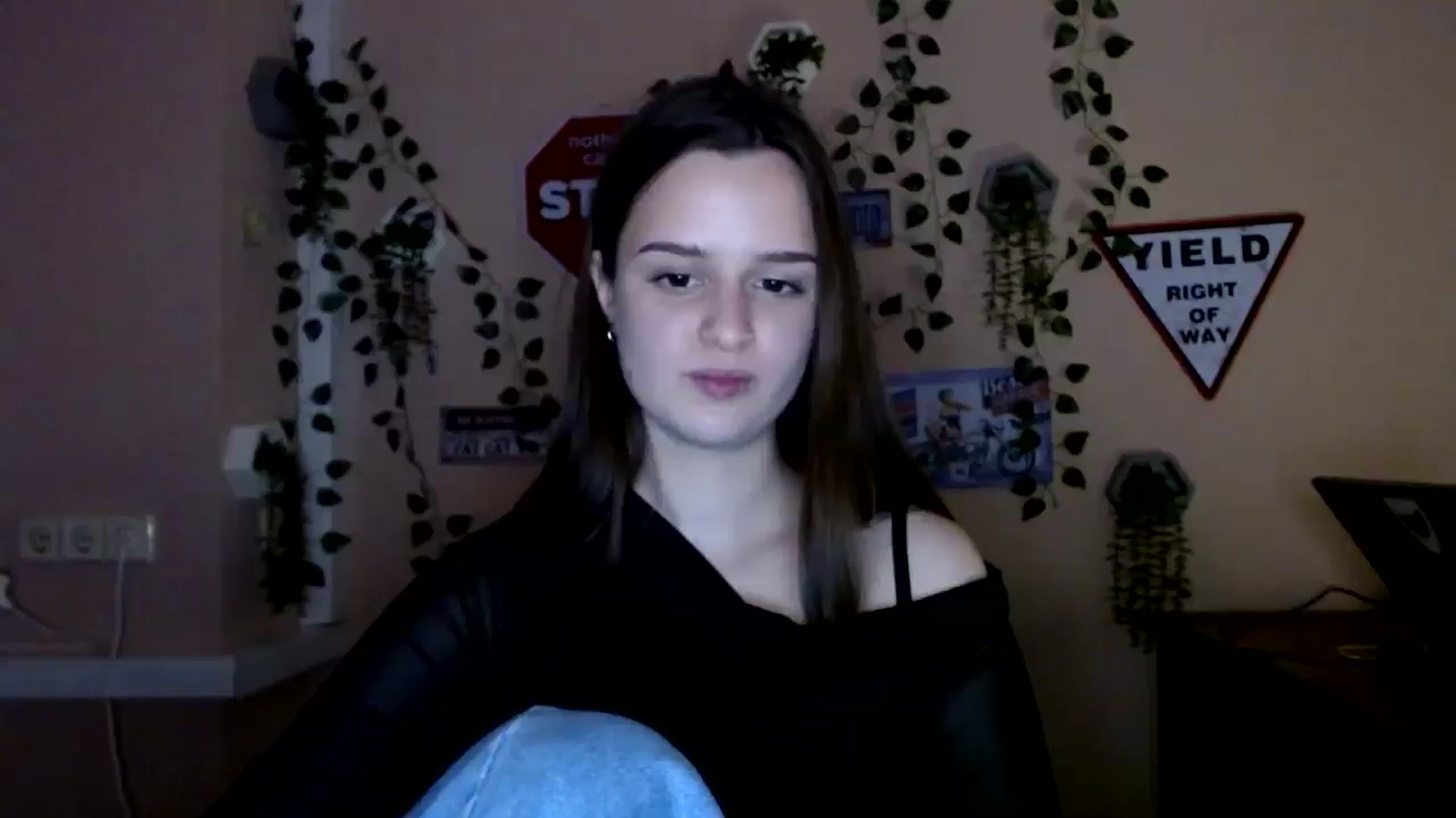 Gallery image thumbnail from Dana_Cute's myfreecams stream on, 11/27/2025, 19:41 image 19 of 20
