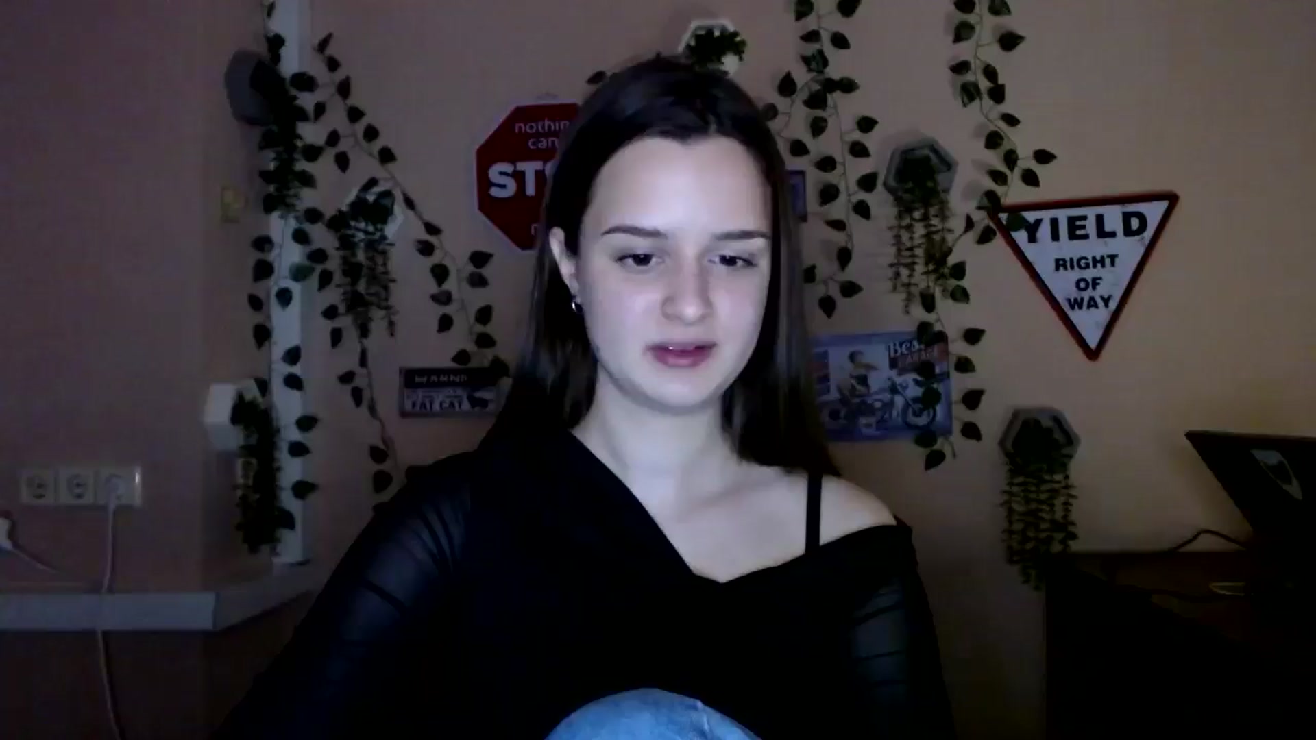 Gallery image thumbnail from Dana_Cute's myfreecams stream on, 11/27/2025, 19:41 image 2 of 20