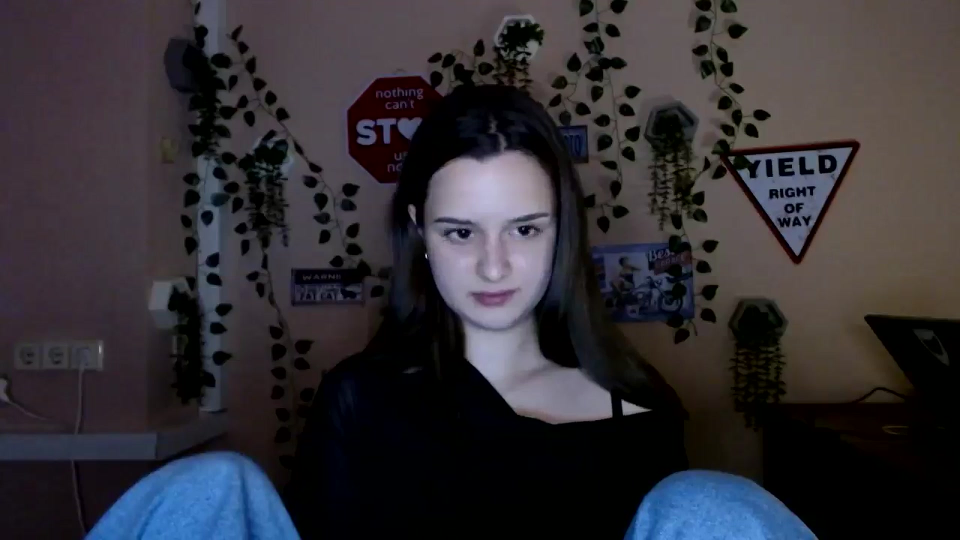 Gallery image thumbnail from Dana_Cute's myfreecams stream on, 11/27/2025, 19:41 image 14 of 20