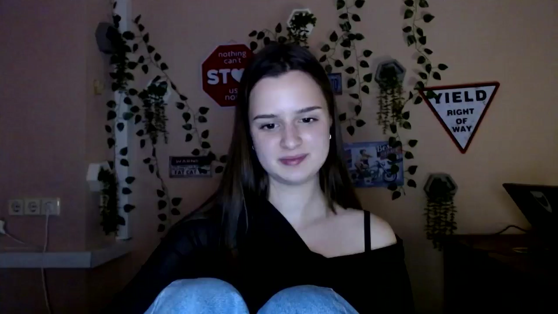 Gallery image thumbnail from Dana_Cute's myfreecams stream on, 11/27/2025, 19:41 image 11 of 20