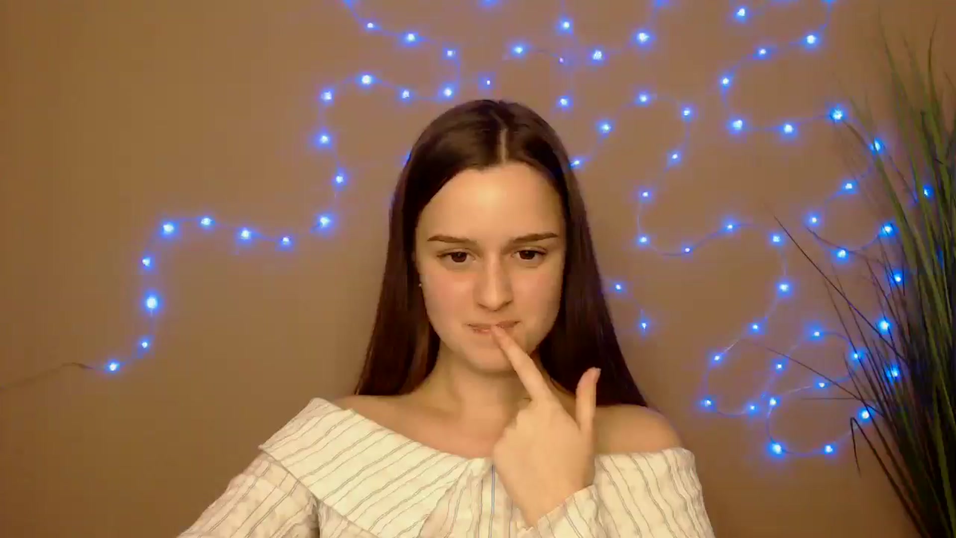 Gallery image thumbnail from Dana_Cute's myfreecams stream on, 12/01/2025, 17:28 image 16 of 20