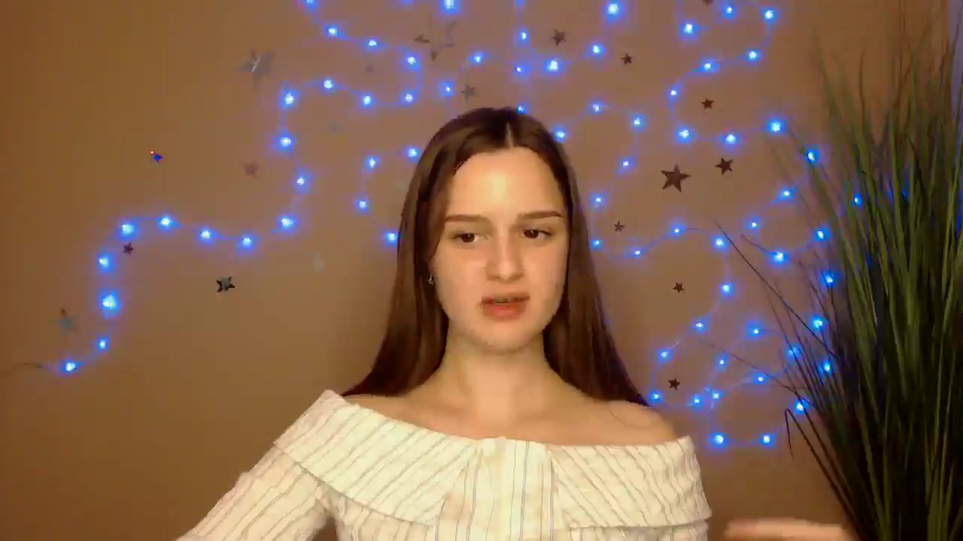 Gallery image thumbnail from Dana_Cute's myfreecams stream on, 12/01/2025, 18:35 image 10 of 20