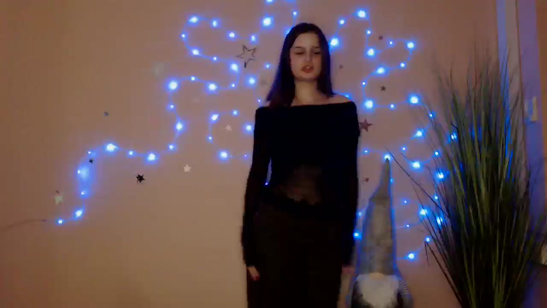 Gallery image thumbnail from Dana_Cute's myfreecams stream on, 12/18/2025, 17:14 image 17 of 20