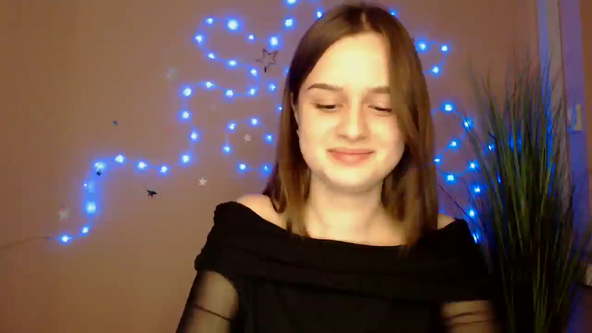 Gallery image thumbnail from Dana_Cute's myfreecams stream on, 12/18/2025, 17:14 image 10 of 20