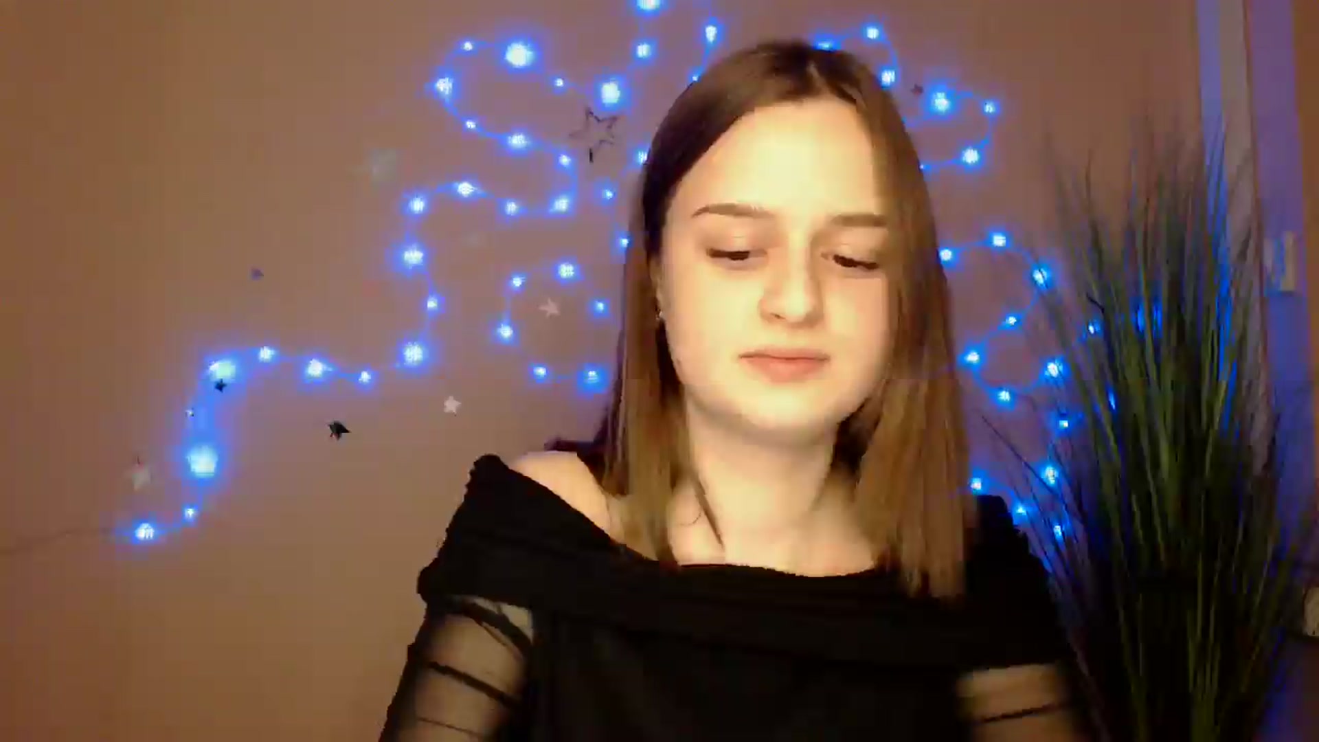 Gallery image thumbnail from Dana_Cute's myfreecams stream on, 12/18/2025, 17:14 image 20 of 20