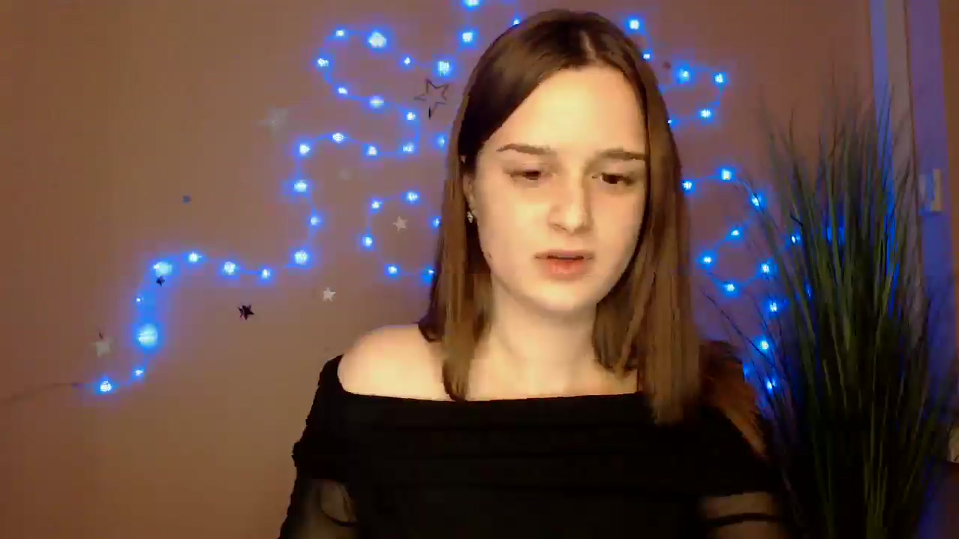 Gallery image thumbnail from Dana_Cute's myfreecams stream on, 12/18/2025, 17:14 image 14 of 20
