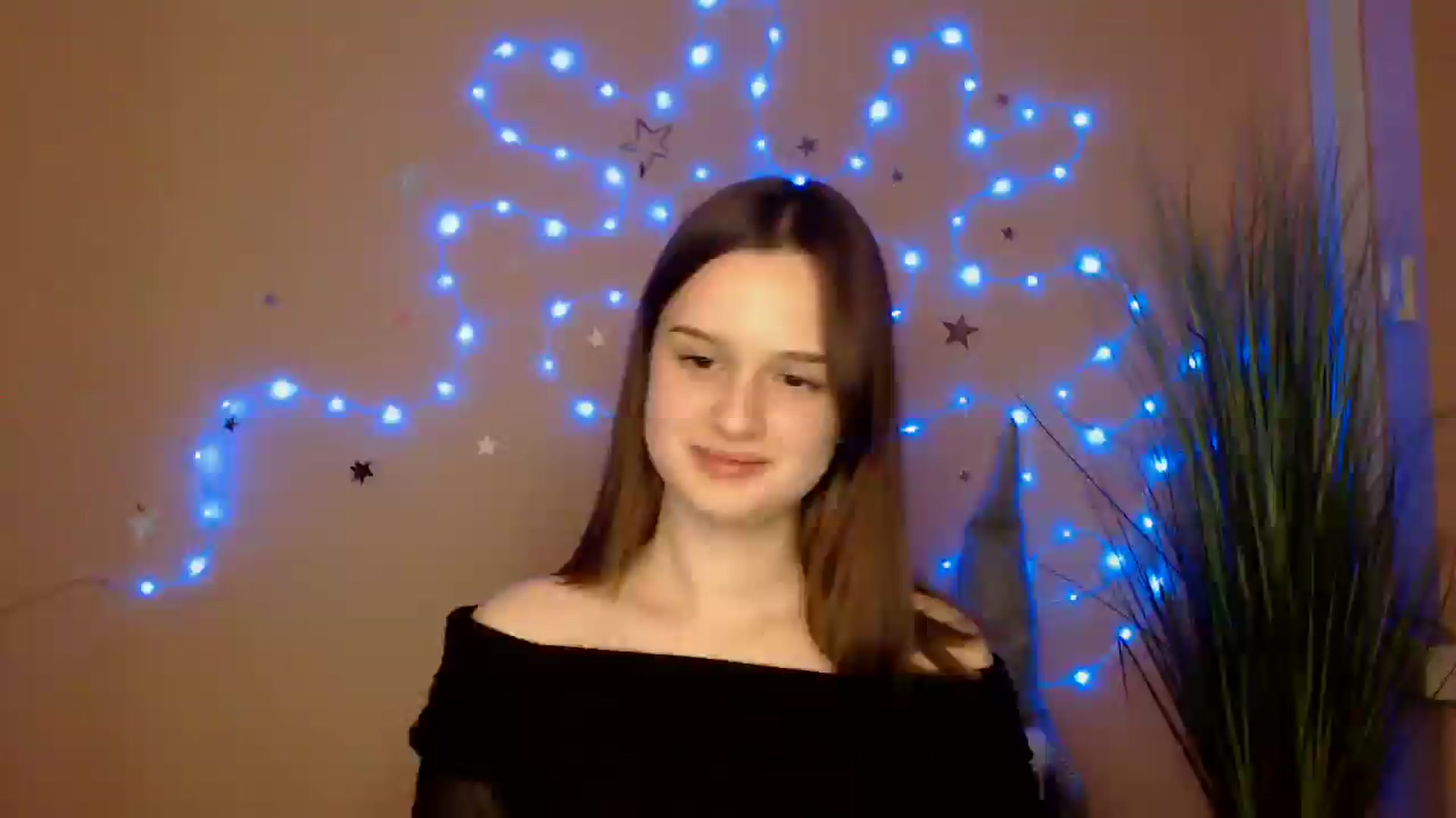 Gallery image thumbnail from Dana_Cute's myfreecams stream on, 12/18/2025, 19:28 image 4 of 20
