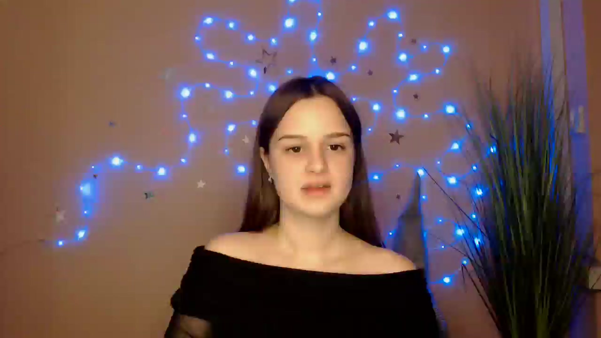 Gallery image thumbnail from Dana_Cute's myfreecams stream on, 12/18/2025, 19:28 image 19 of 20