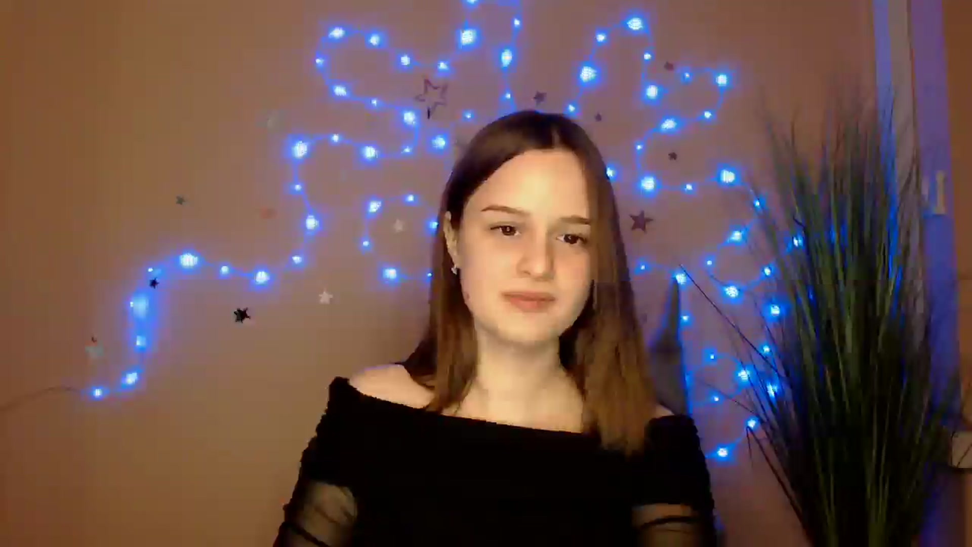Gallery image thumbnail from Dana_Cute's myfreecams stream on, 12/18/2025, 19:28 image 9 of 20