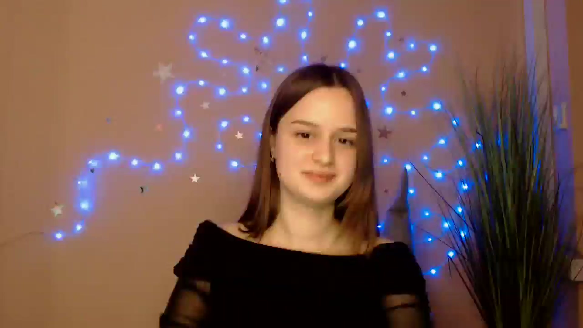 Gallery image thumbnail from Dana_Cute's myfreecams stream on, 12/18/2025, 19:46 image 9 of 20