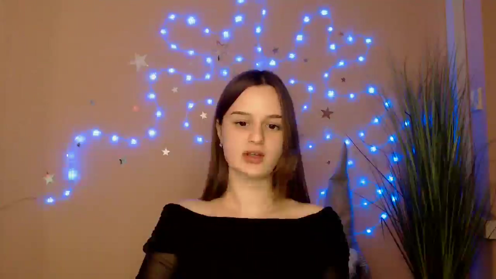 Gallery image thumbnail from Dana_Cute's myfreecams stream on, 12/18/2025, 19:46 image 18 of 20