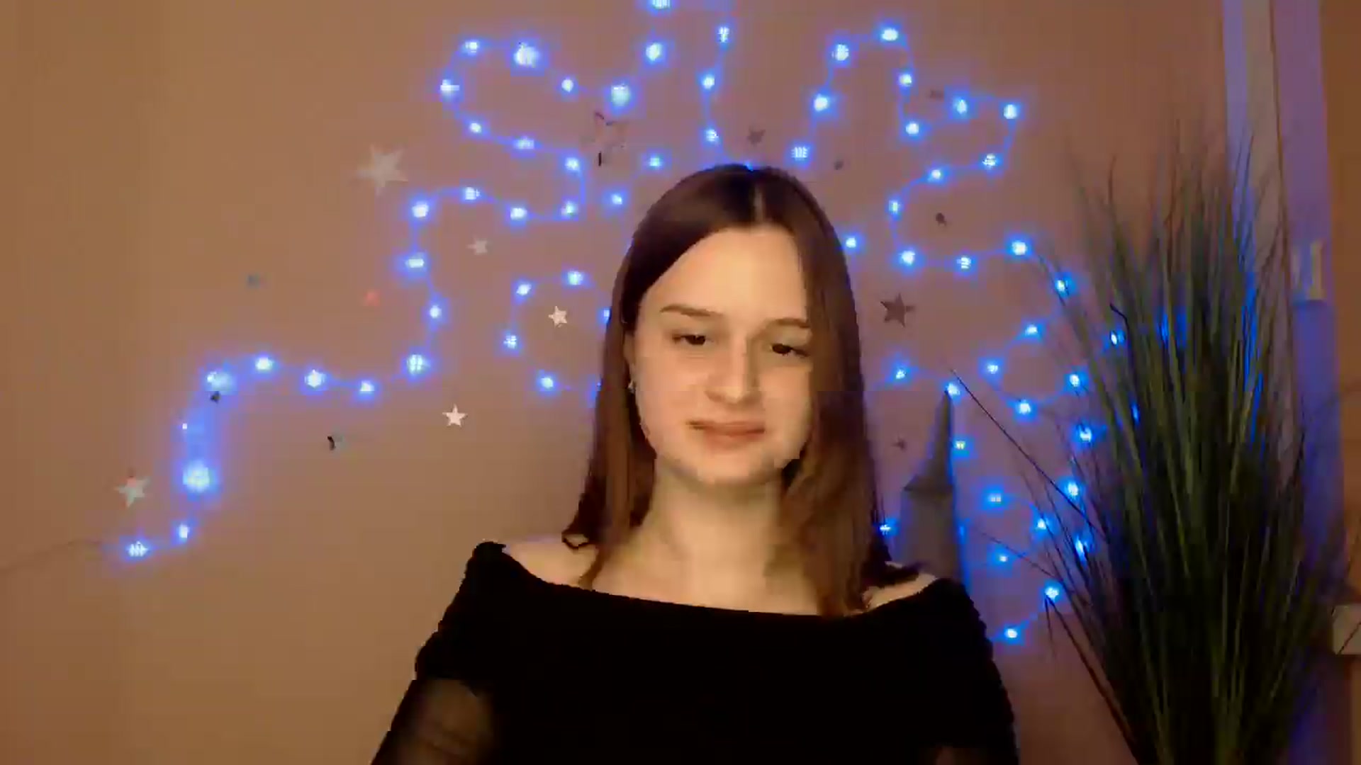 Gallery image thumbnail from Dana_Cute's myfreecams stream on, 12/18/2025, 19:46 image 2 of 20