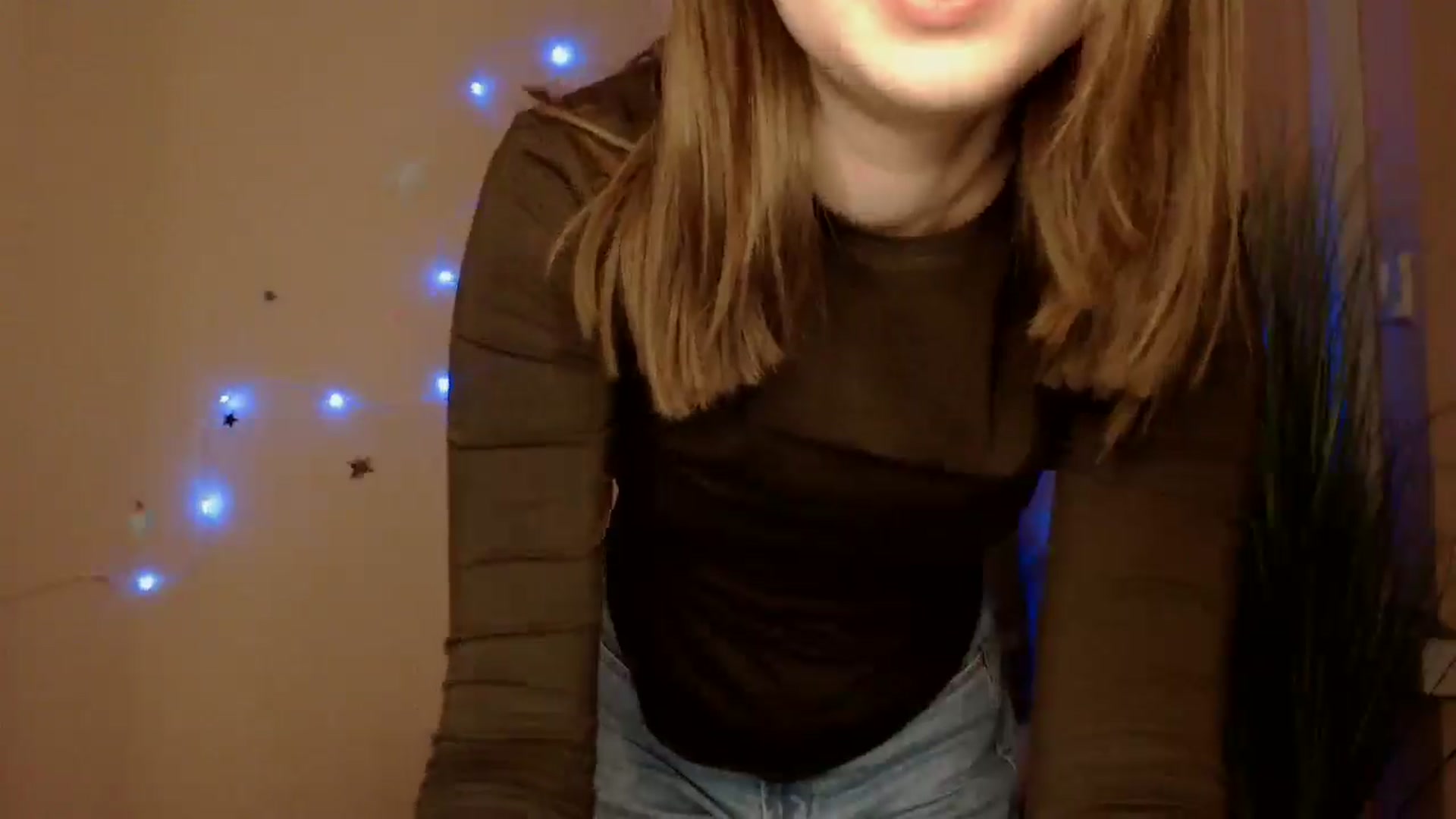 Gallery image thumbnail from Dana_Cute's myfreecams stream on, 12/19/2025, 17:49 image 4 of 20
