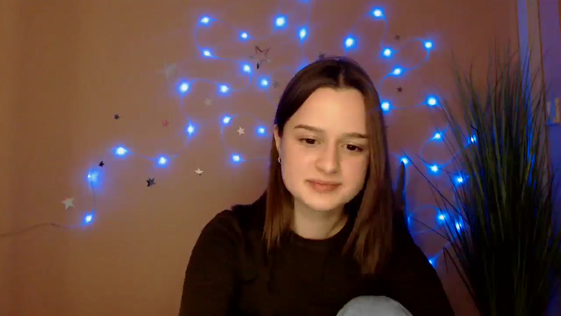 Gallery image thumbnail from Dana_Cute's myfreecams stream on, 12/19/2025, 19:19 image 8 of 20