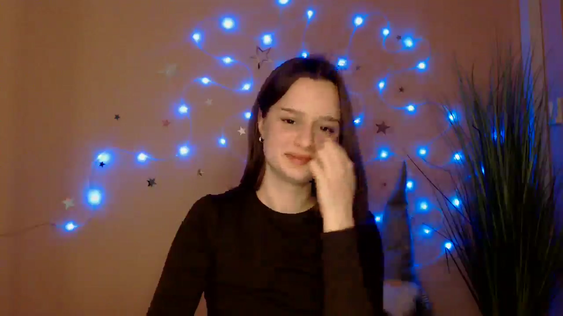 Gallery image thumbnail from Dana_Cute's myfreecams stream on, 12/19/2025, 19:19 image 6 of 20