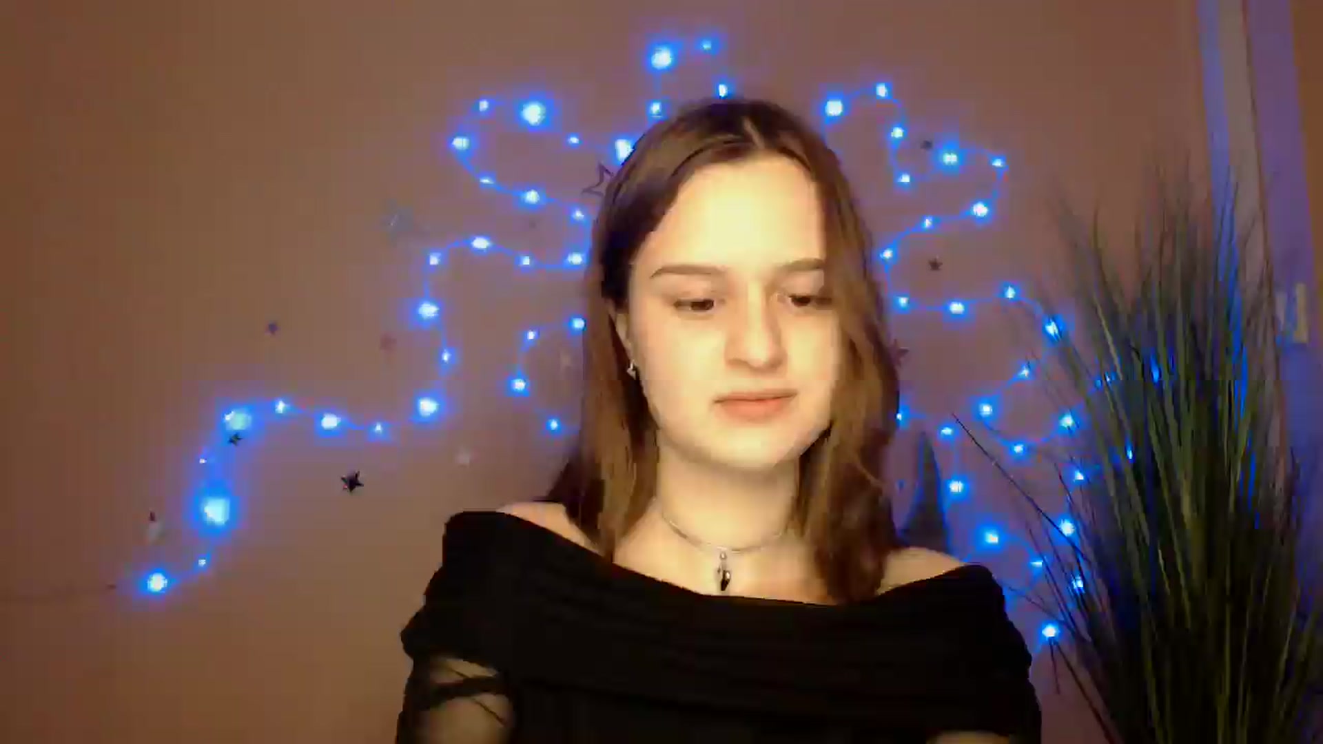 Gallery image thumbnail from Dana_Cute's myfreecams stream on, 12/21/2025, 17:38 image 13 of 20