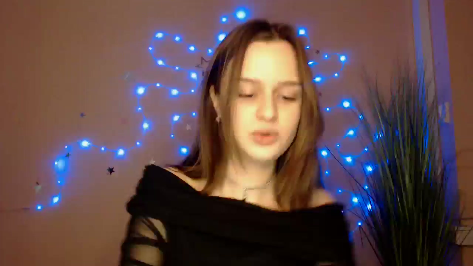 Gallery image thumbnail from Dana_Cute's myfreecams stream on, 12/21/2025, 17:38 image 1 of 20
