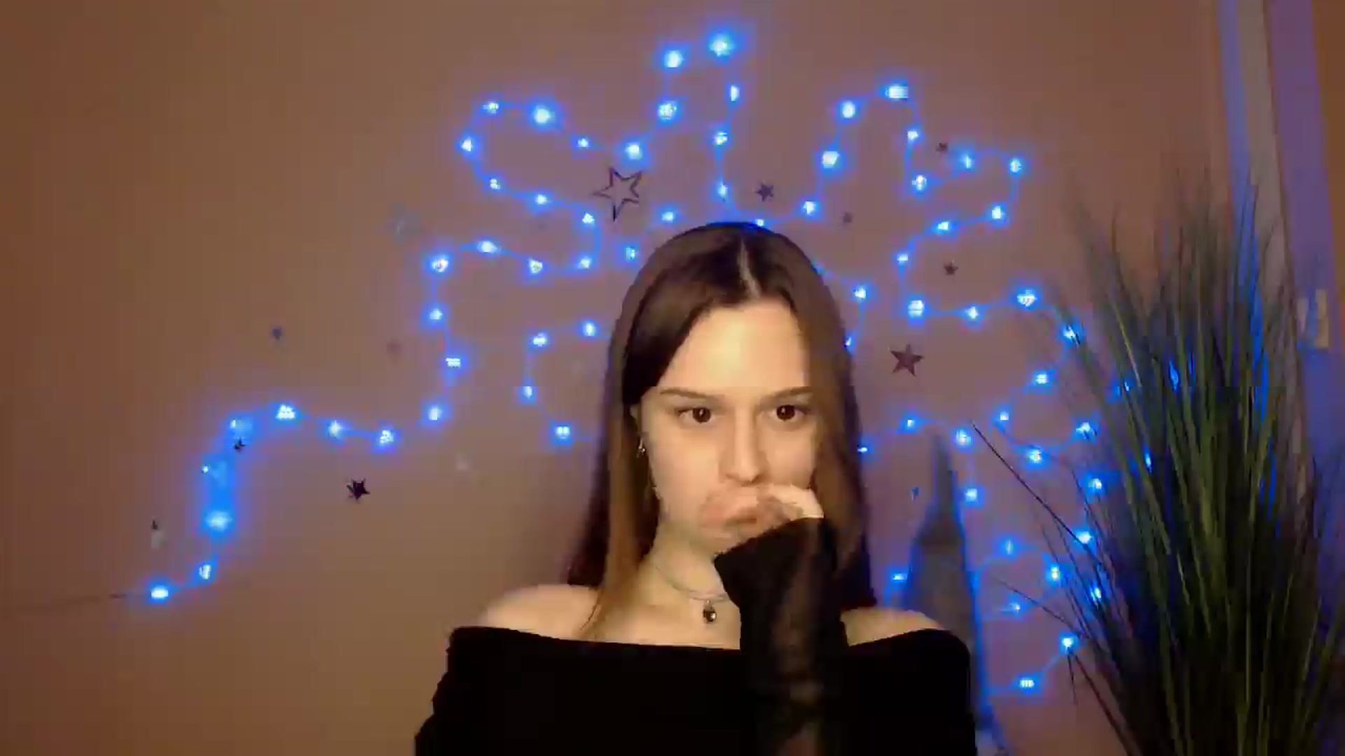 Gallery image thumbnail from Dana_Cute's myfreecams stream on, 12/21/2025, 17:38 image 18 of 20