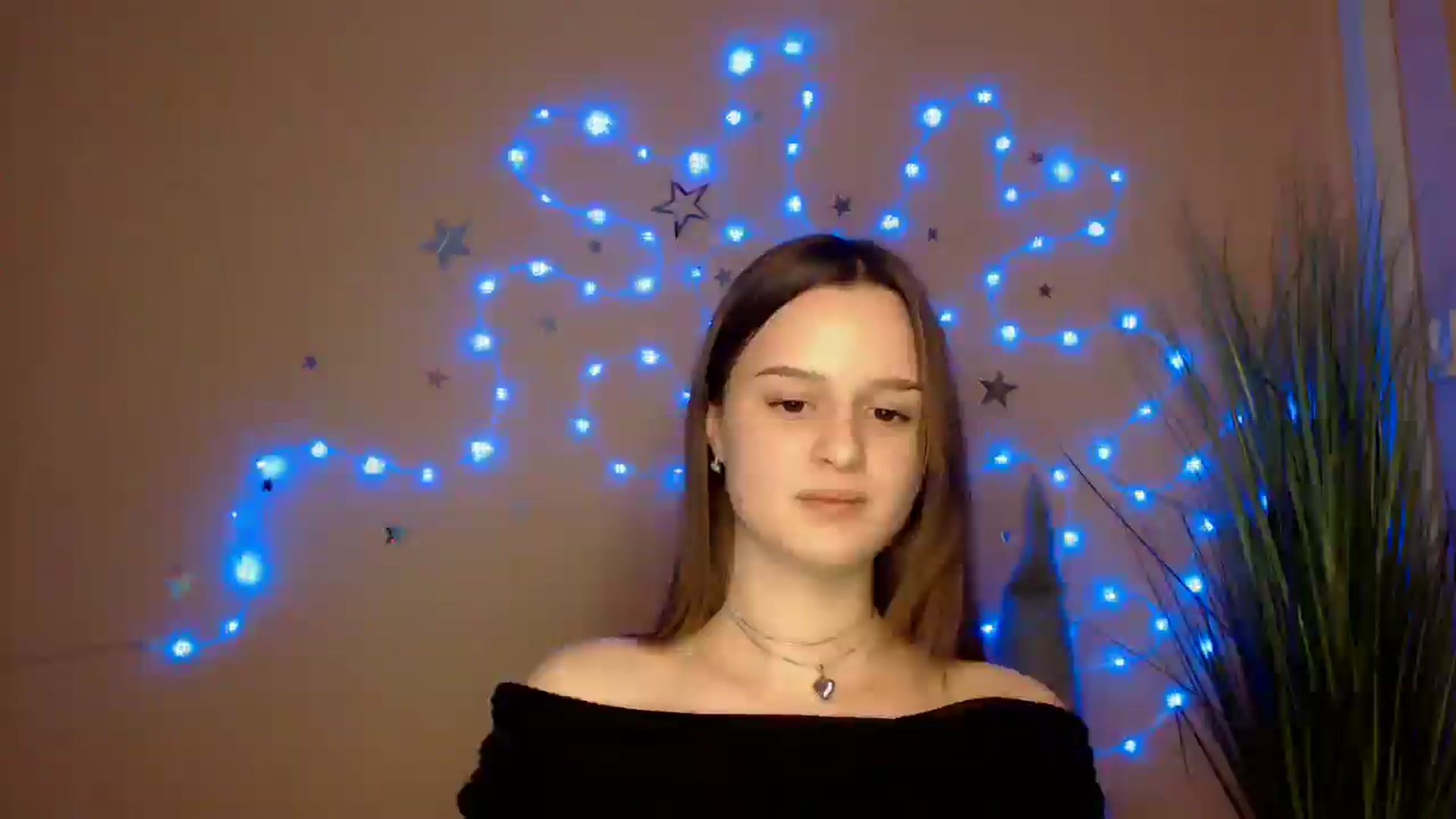 Gallery image thumbnail from Dana_Cute's myfreecams stream on, 12/21/2025, 19:30 image 20 of 20