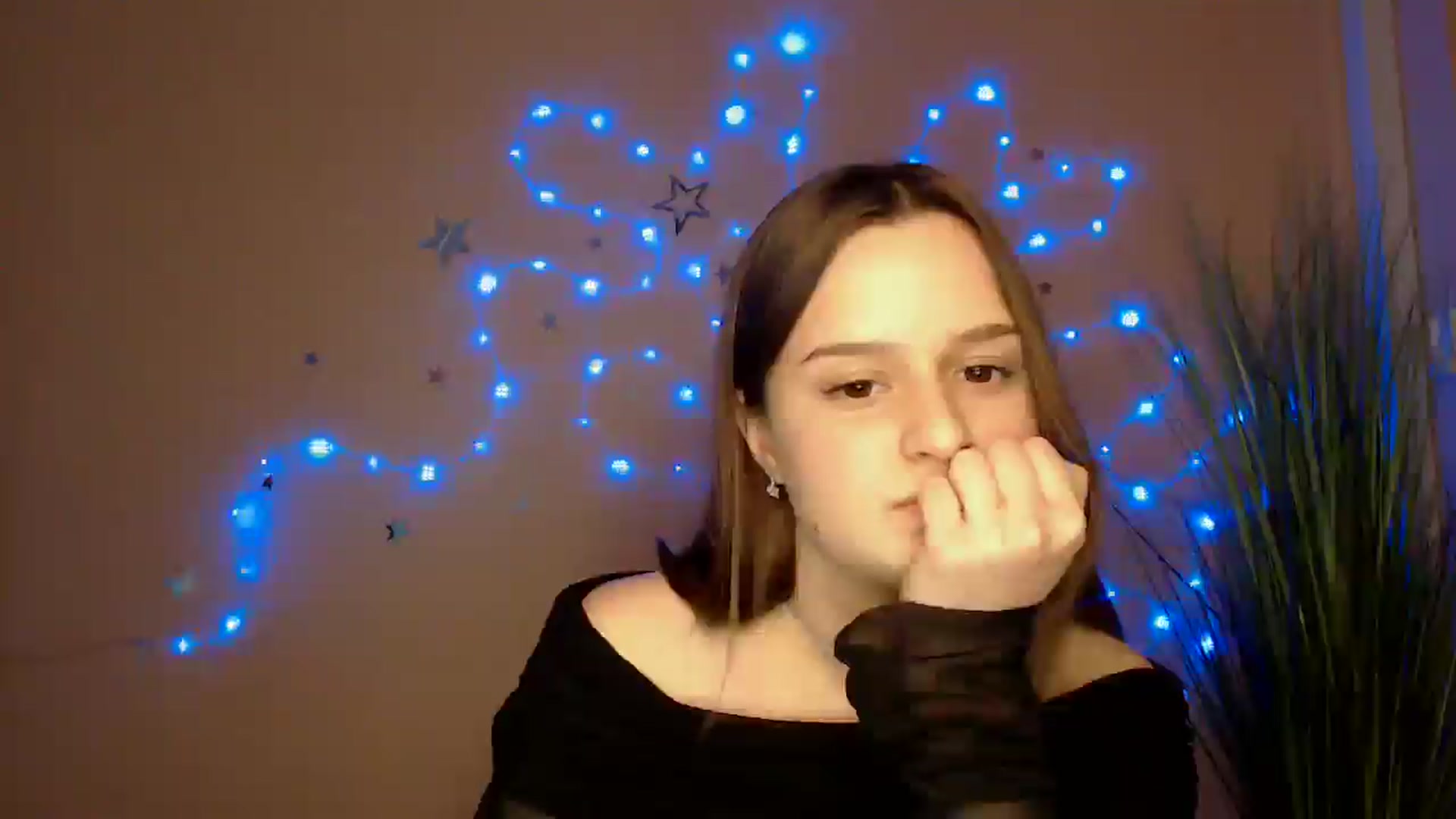 Gallery image thumbnail from Dana_Cute's myfreecams stream on, 12/21/2025, 20:02 image 18 of 20