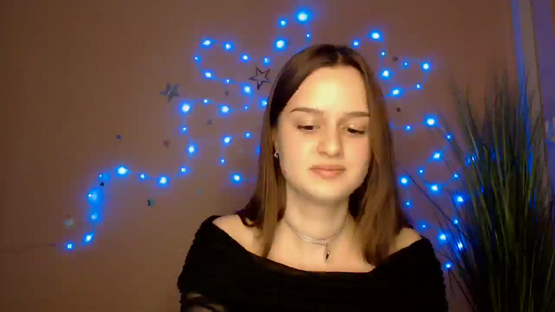 Gallery image thumbnail from Dana_Cute's myfreecams stream on, 12/21/2025, 20:02 image 19 of 20