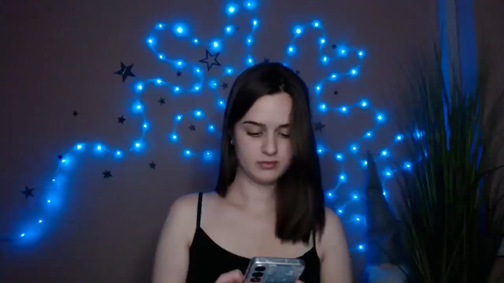 Gallery image thumbnail from Dana_Cute's myfreecams stream on, 03/31/2026, 17:03 image 18 of 20