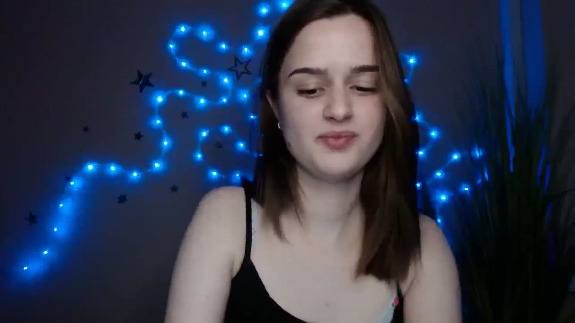 Gallery image thumbnail from Dana_Cute's myfreecams stream on, 03/31/2026, 17:03 image 4 of 20