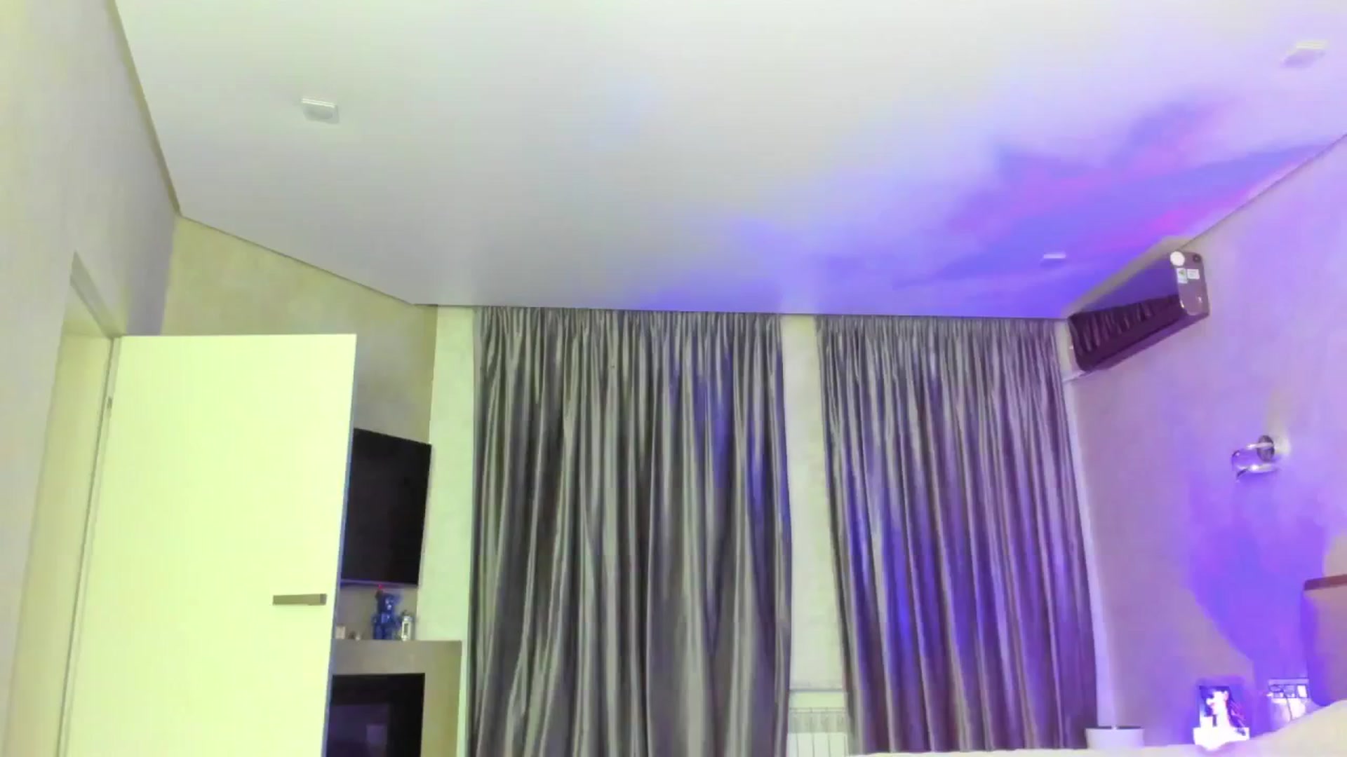 Gallery image thumbnail from DanceWithK's myfreecams stream on, 06/20/2025, 18:20 image 9 of 20