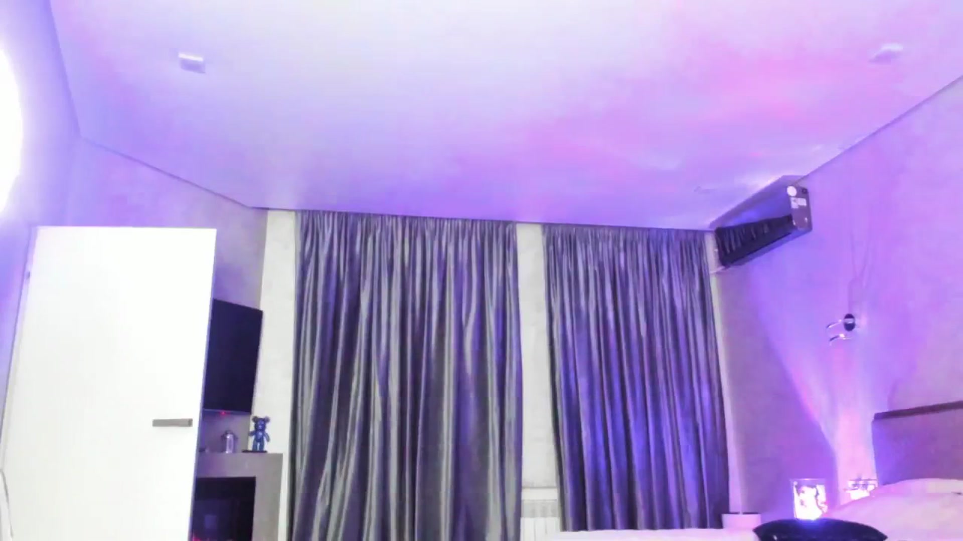 Gallery image thumbnail from DanceWithK's myfreecams stream on, 06/22/2025, 20:00 image 14 of 20