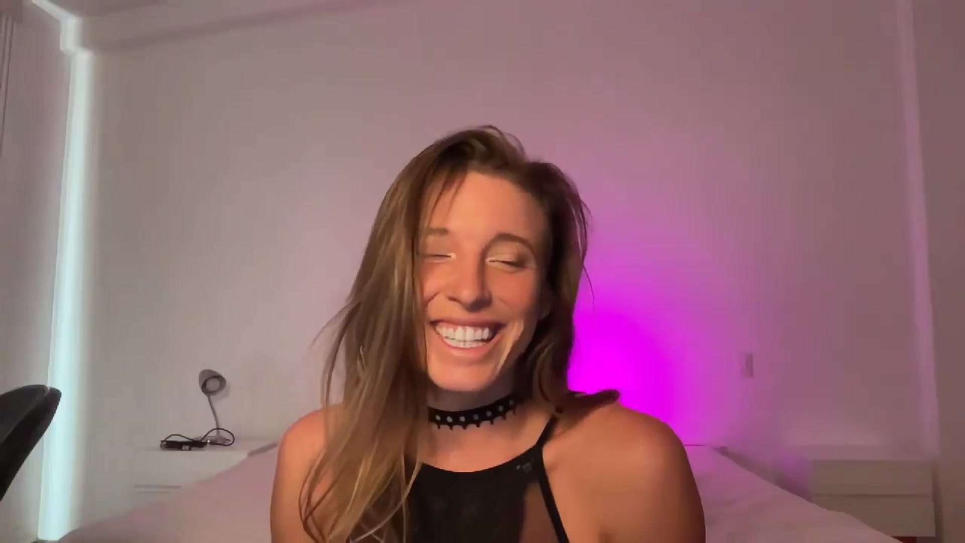 Gallery image thumbnail from DancerKiller's myfreecams stream on, 04/24/2024, 18:48 image 14 of 20