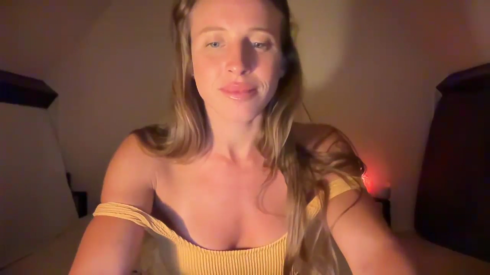 Gallery image thumbnail from DancerKiller's myfreecams stream on, 07/22/2024, 22:12 image 10 of 20