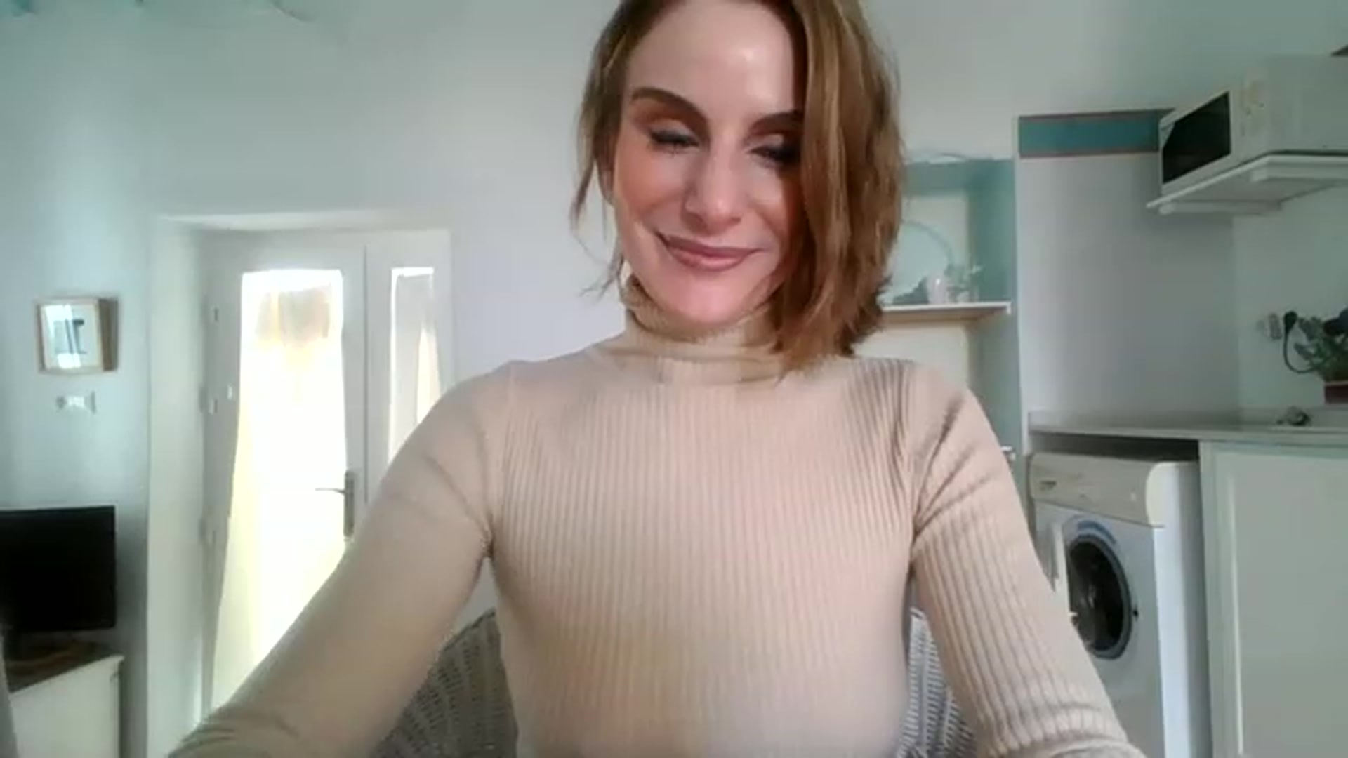 Gallery image thumbnail from DancingRene's myfreecams stream on, 11/18/2022, 16:23 image 3 of 20