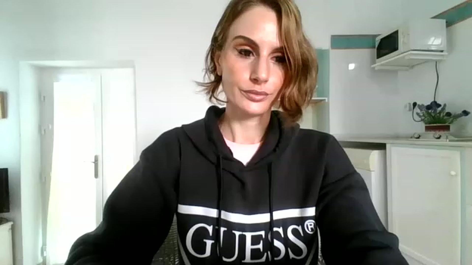 Gallery image thumbnail from DancingRene's myfreecams stream on, 11/22/2022, 12:37 image 6 of 20