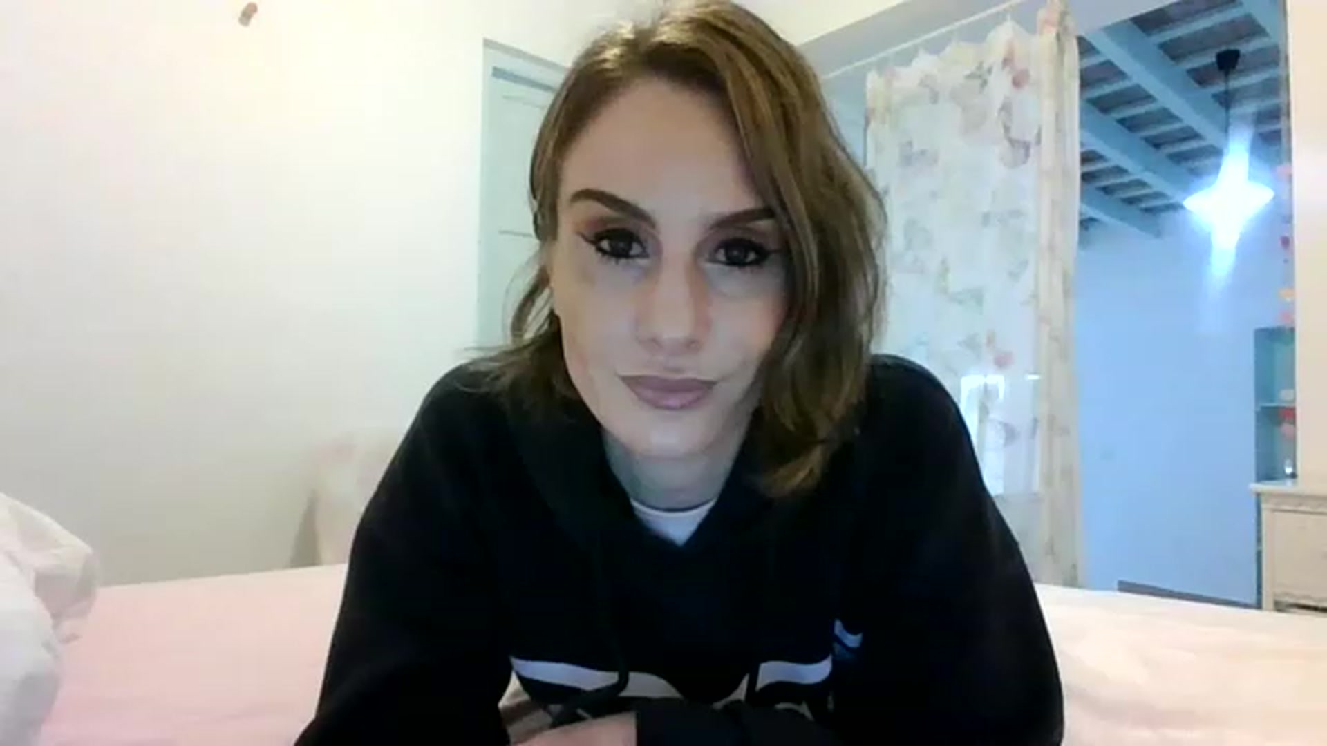 Gallery image thumbnail from DancingRene's myfreecams stream on, 11/22/2022, 13:16 image 14 of 20