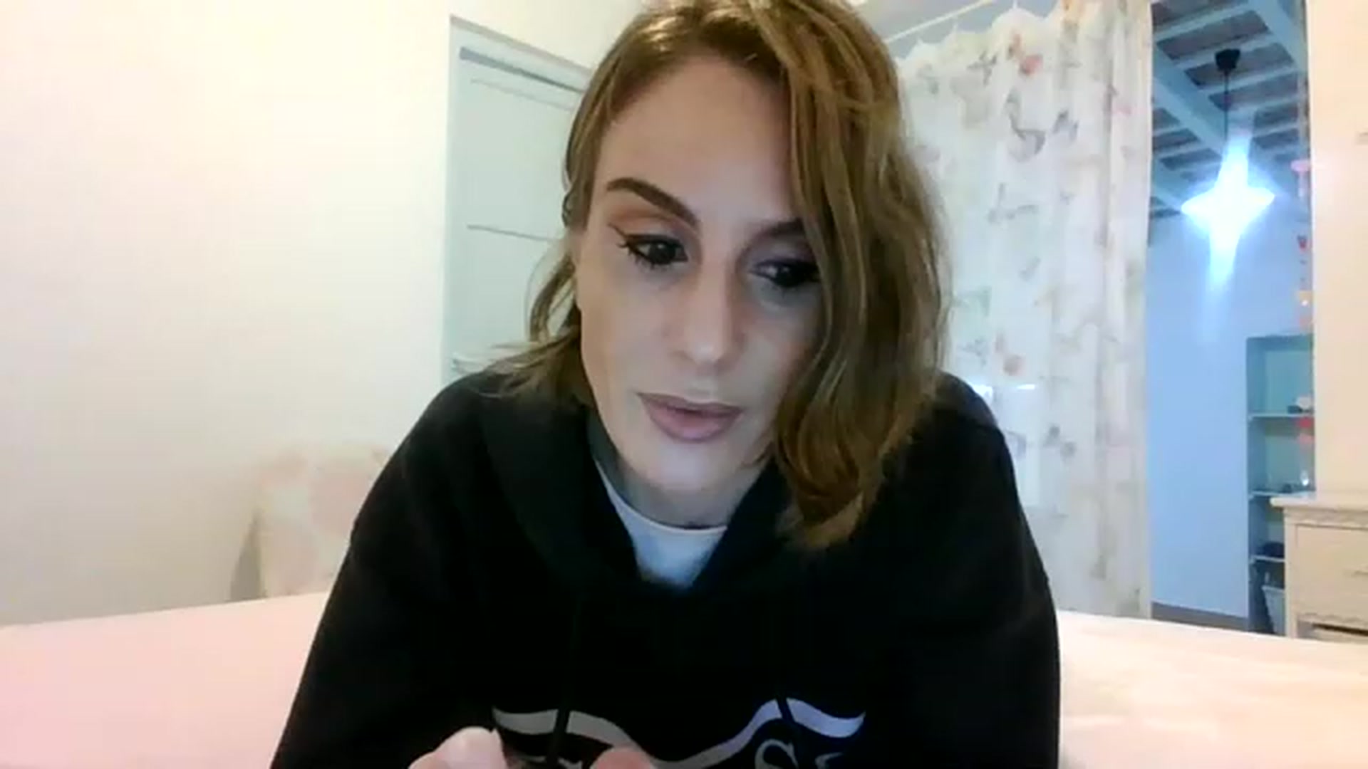 Gallery image thumbnail from DancingRene's myfreecams stream on, 11/22/2022, 13:16 image 5 of 20