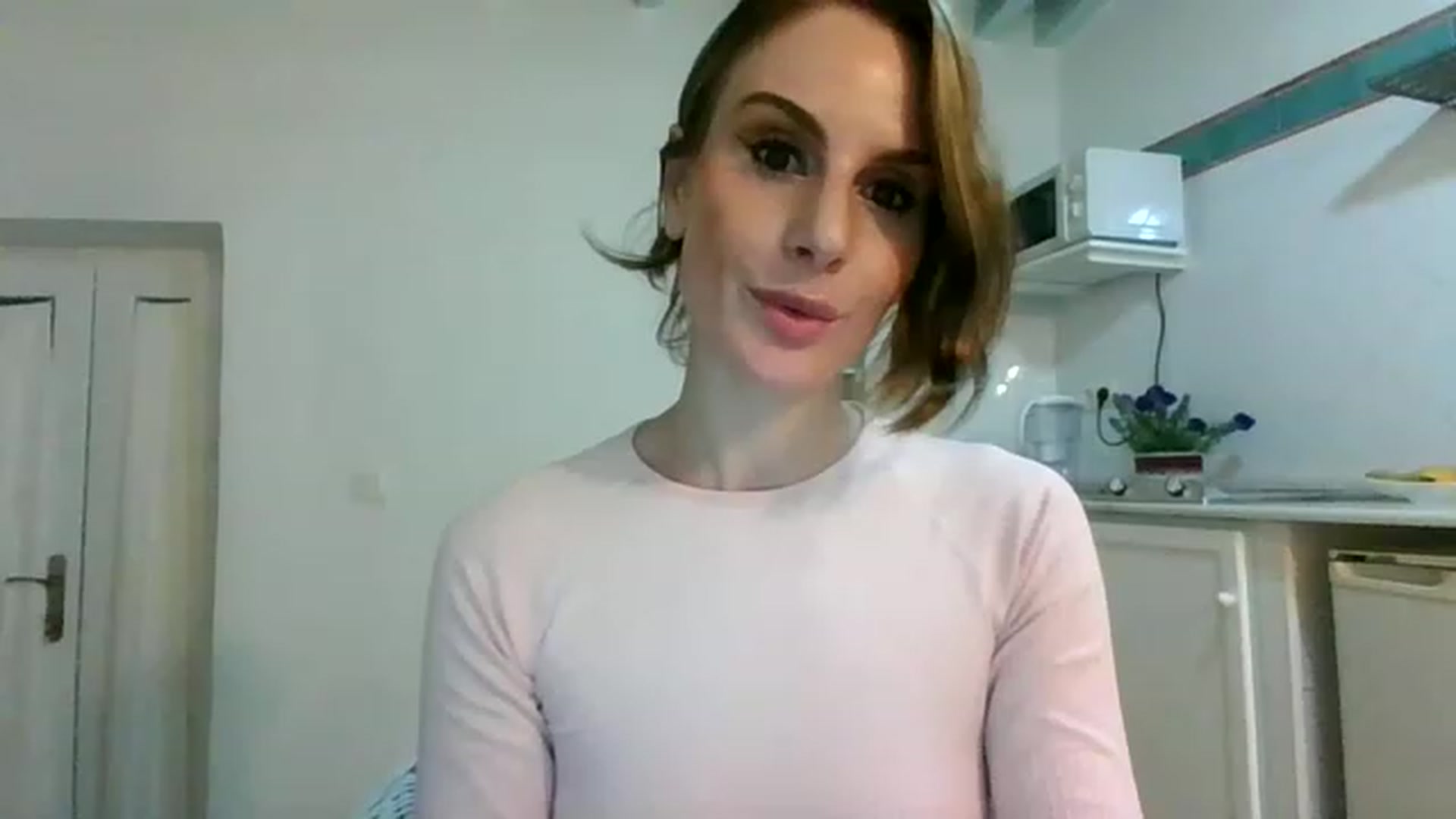 Gallery image thumbnail from DancingRene's myfreecams stream on, 11/22/2022, 18:22 image 16 of 20