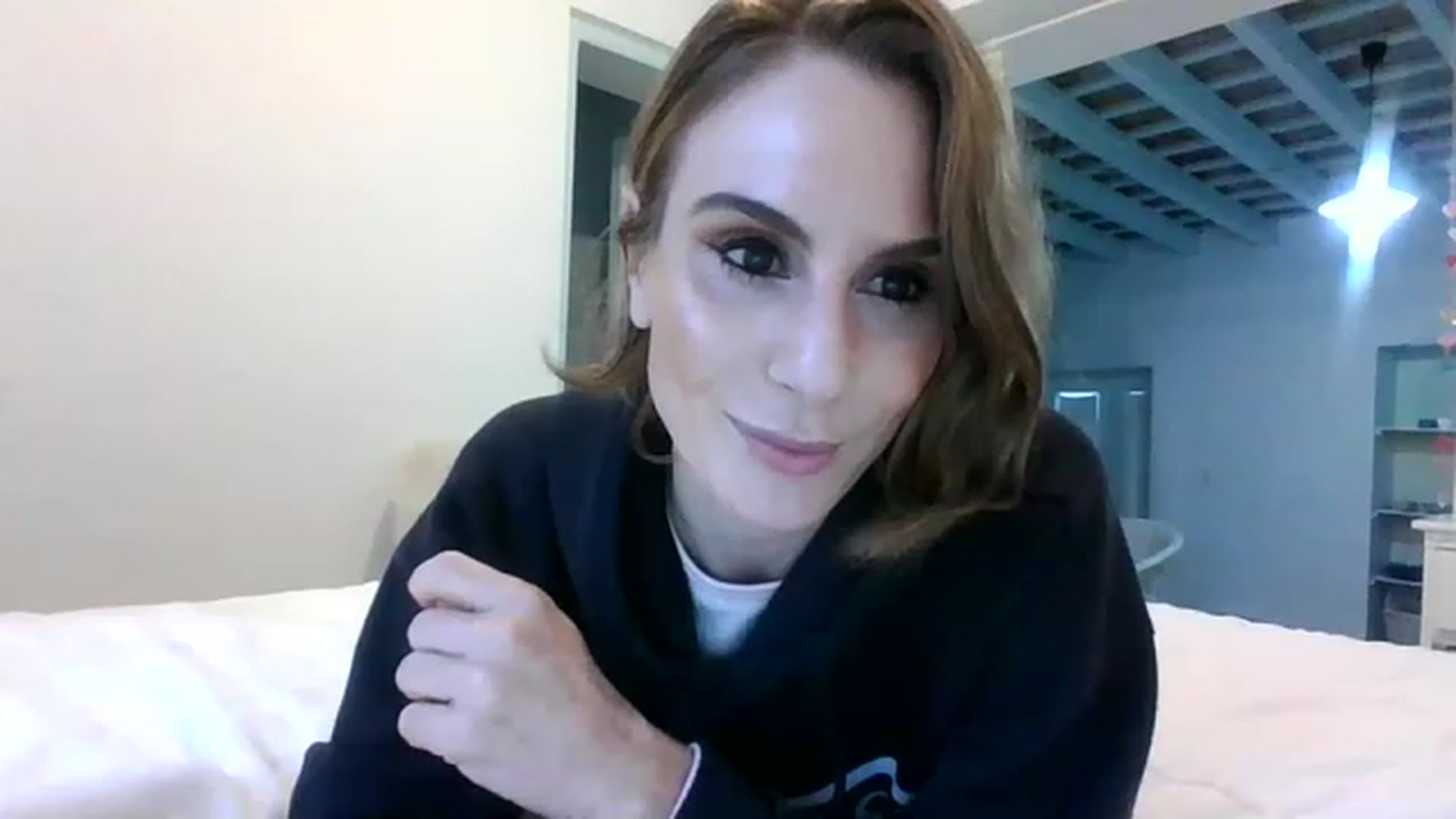 Gallery image thumbnail from DancingRene's myfreecams stream on, 11/22/2022, 18:22 image 2 of 20